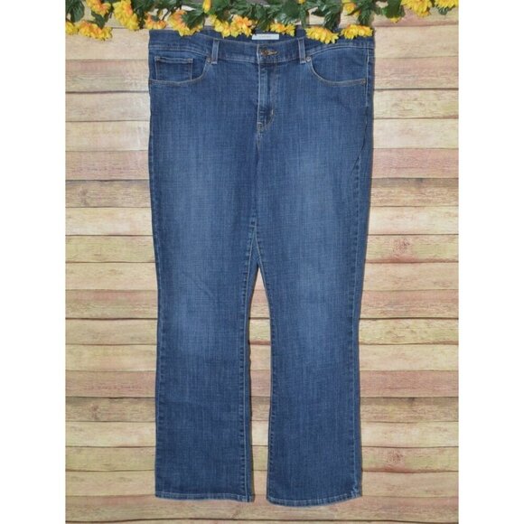 Levi's Ladies Classic Boot Denim Mid Rise Blue Jeans Size 14 32 X 32 Stretch - Picture 1 of 12
